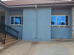 3bdrm Apartment in Ike Homes, Atwima Nwabiagya for rent