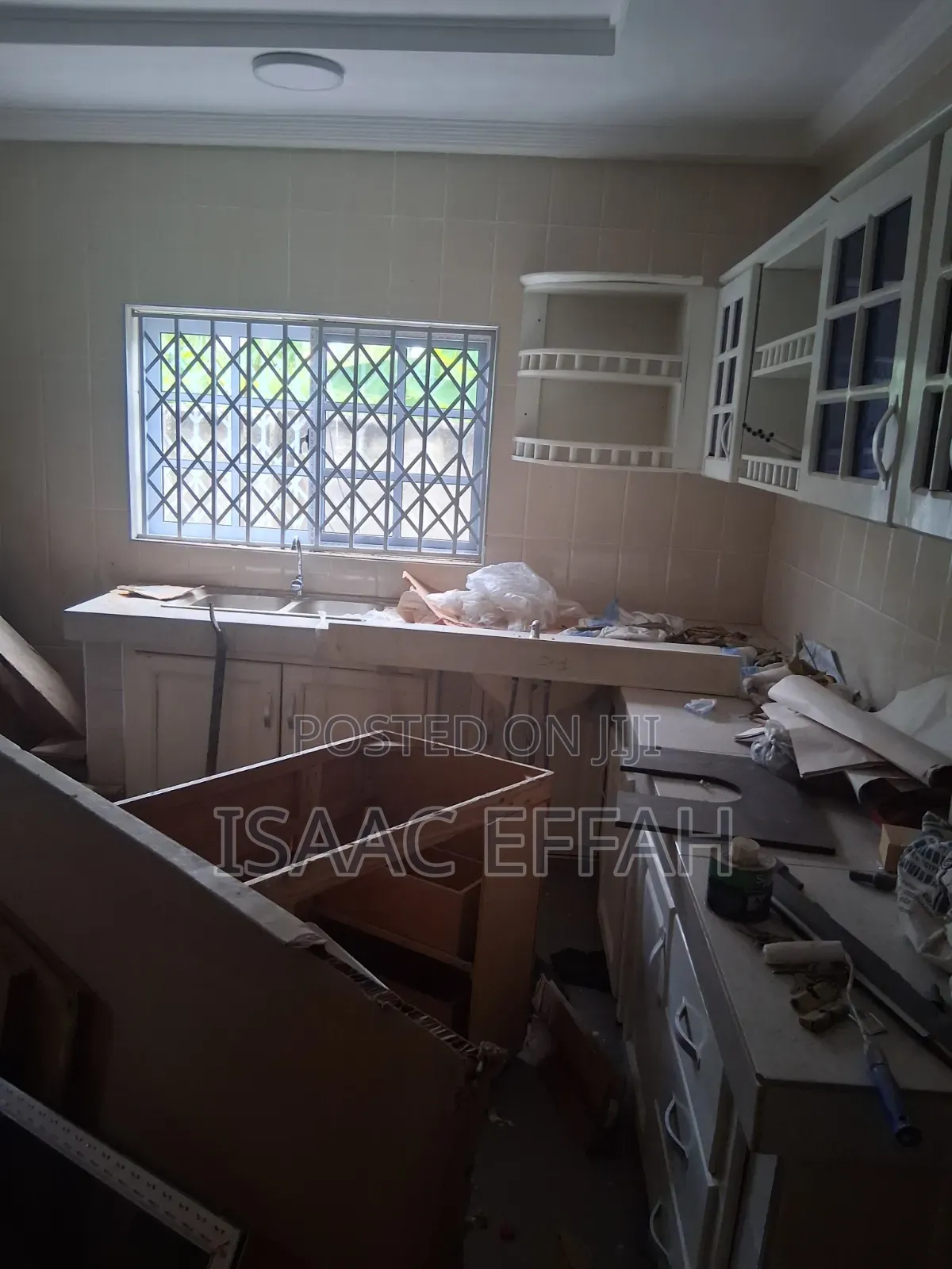 3bdrm Apartment in Ike Homes, Atwima Nwabiagya for rent