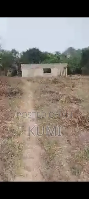Ucompleted One Bedroom Flat With Land