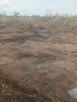 Ucompleted One Bedroom Flat With Land