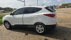 Hyundai Tucson Limited AWD 2017 White