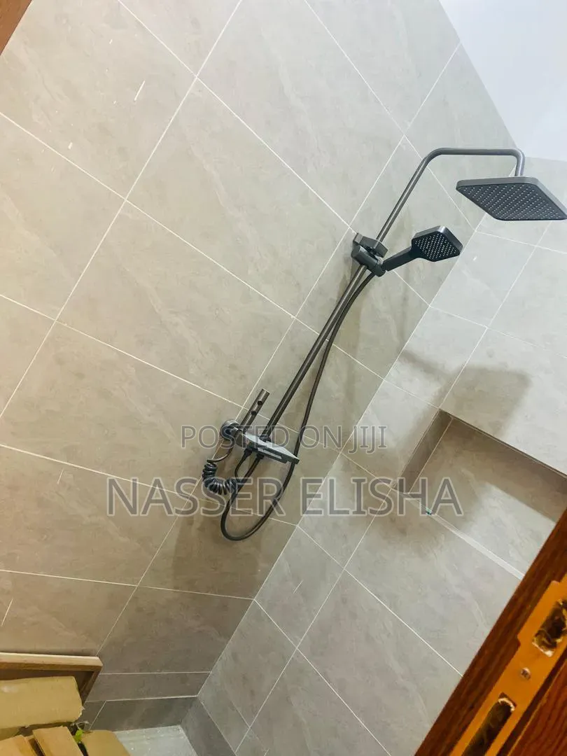 3bdrm House in Sarpeiman, Amasaman for sale