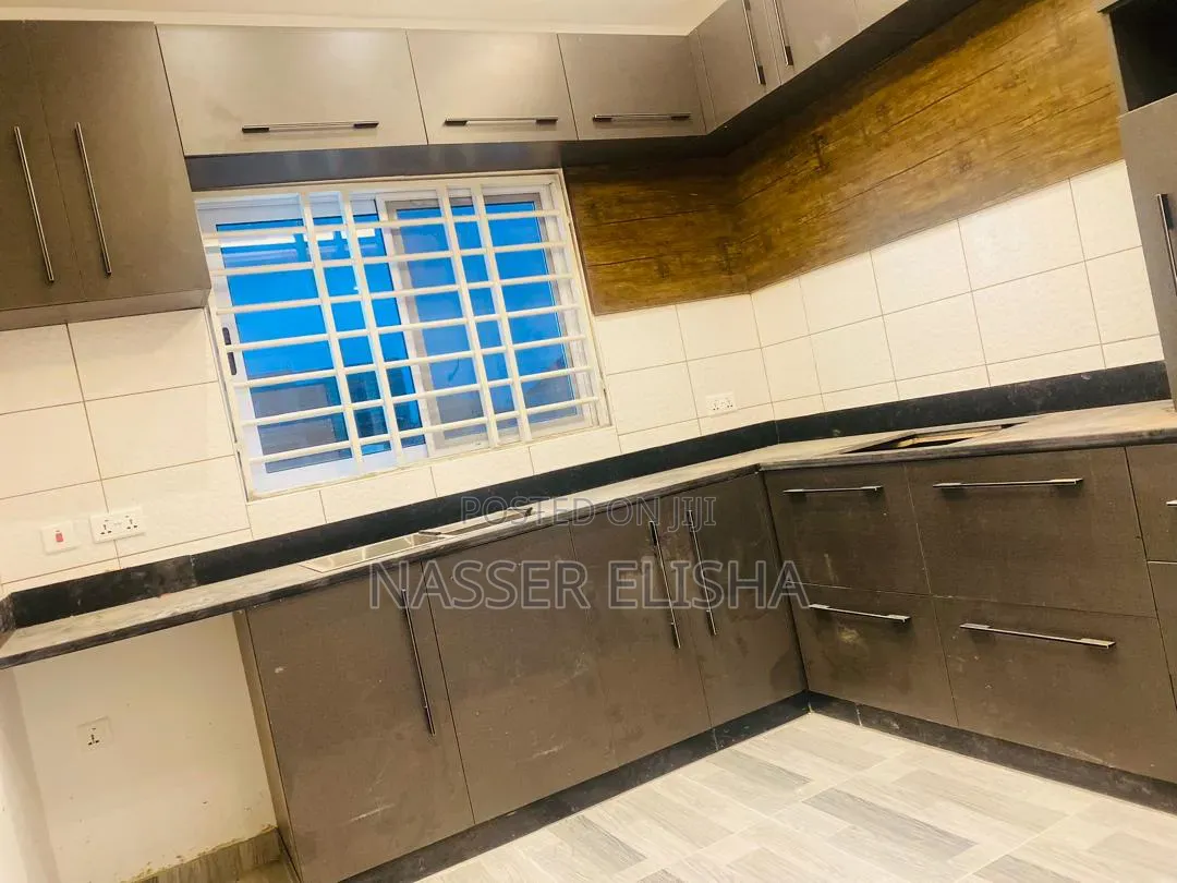 3bdrm House in Sarpeiman, Amasaman for sale