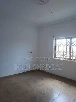 4bdrm House in Pokuase for sale