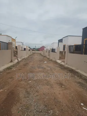 3bdrm Apartment in Amasaman for sale