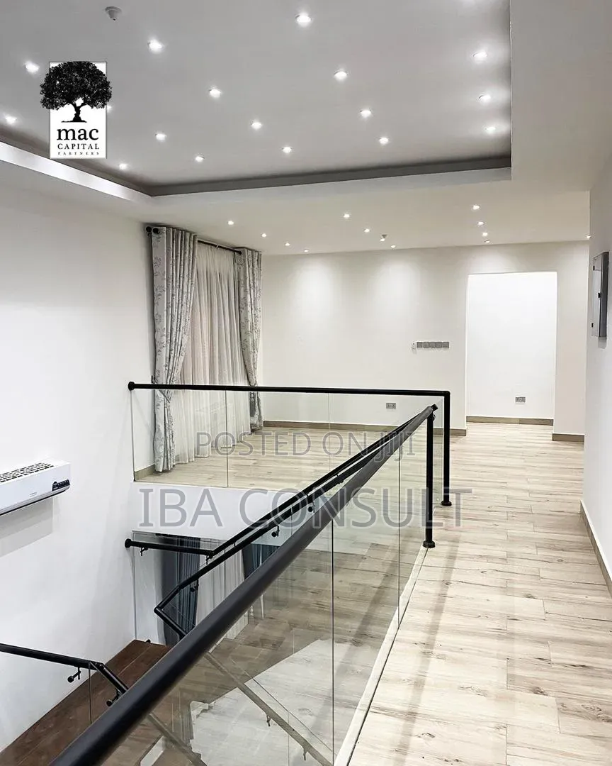 4bdrm House in Amrahia, Adenta for sale