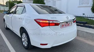 Toyota Corolla 2016 White