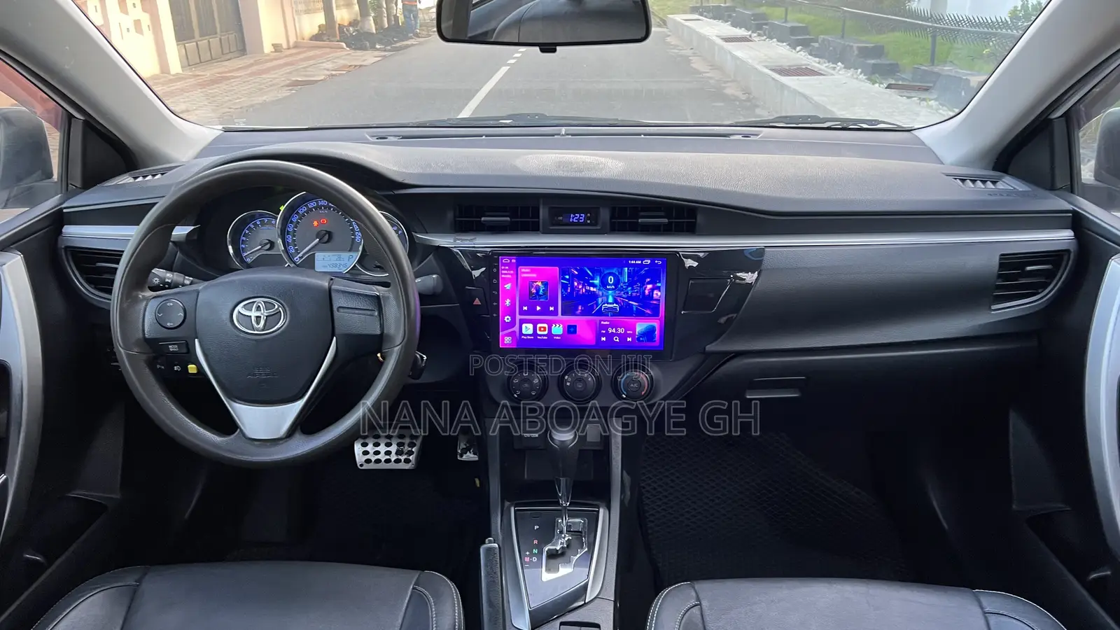 Toyota Corolla 2016 White