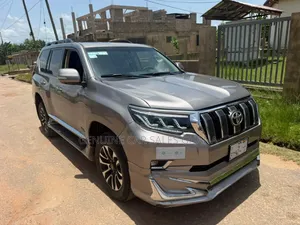 Toyota Land Cruiser Prado 2.7 2017 Gray