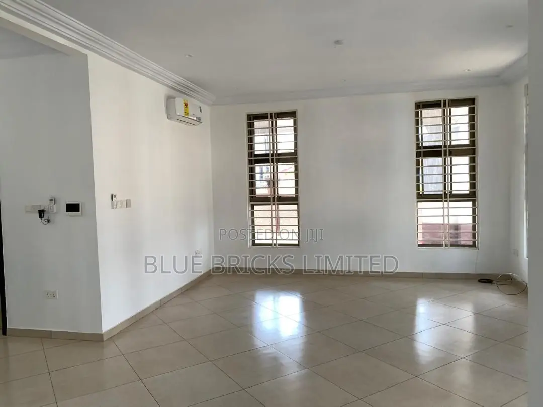 3bdrm House in Coastal, Baatsona Total for sale