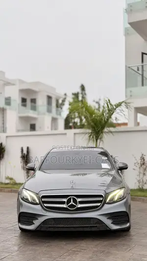Mercedes-Benz E300 4Matic AWD Sedan (2.0L 4cyl 9A) 2017 Silver