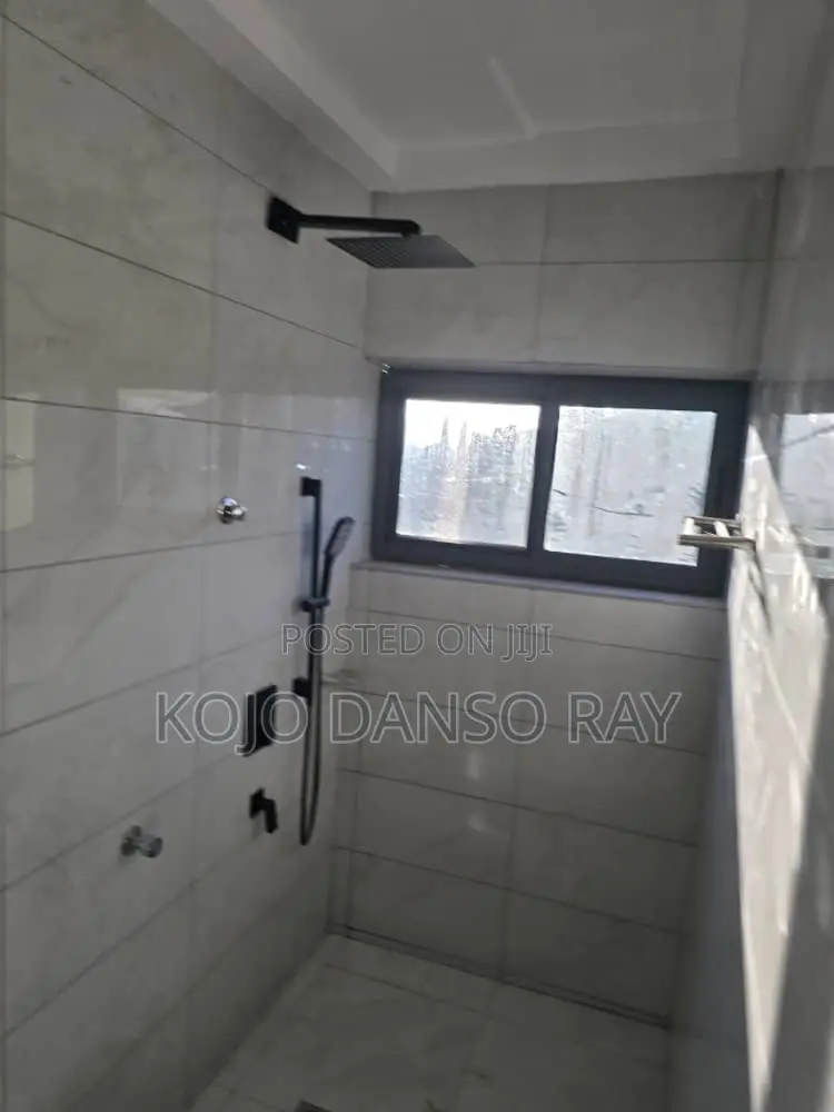 4bdrm House in Pandak Agency, Oyarifa for rent