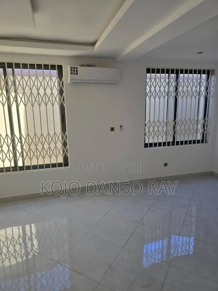 4bdrm House in Pandak Agency, Oyarifa for rent