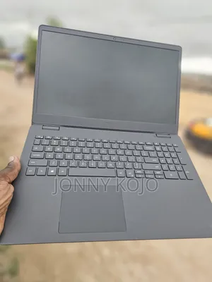 Laptop Dell Inspiron 15 5000 8GB Intel Core i3 HDD+SSD 512GB