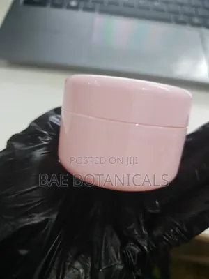 100ml Pink Glossy Jars With Inner Lid (Minimum Order