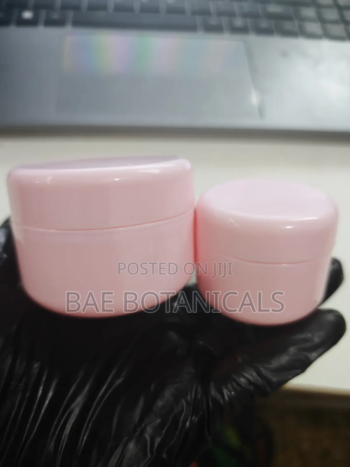 100ml Pink Glossy Jars With Inner Lid (Minimum Order