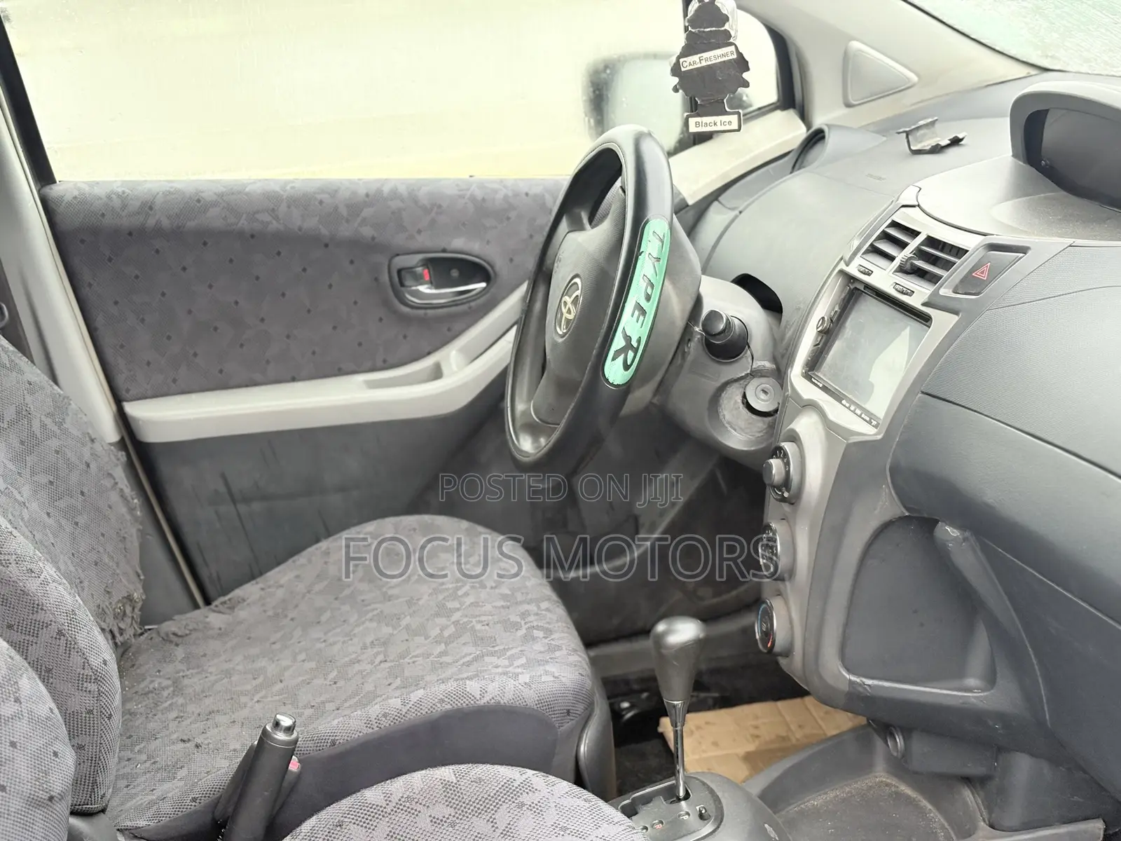 Toyota Vitz 2010 Gray