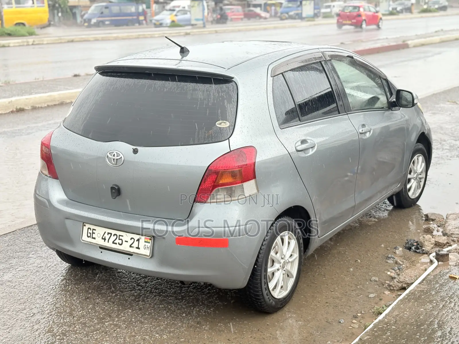Toyota Vitz 2010 Gray