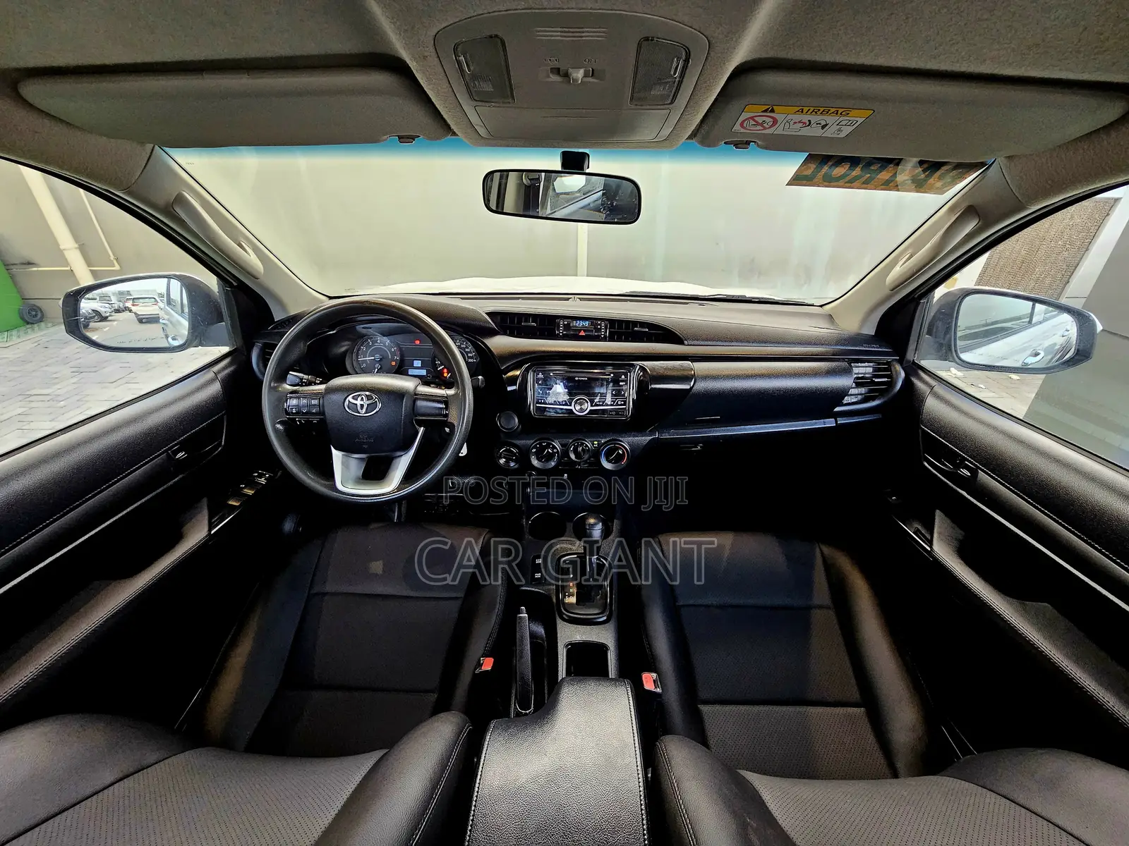 Toyota Hilux SR5 4x4 2019 White