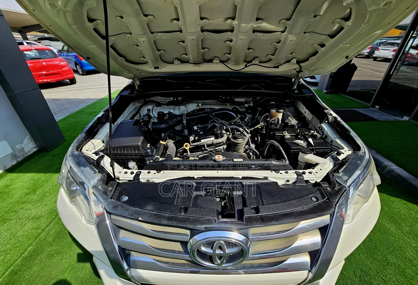 Toyota Fortuner 2.7 AWD 2019 White