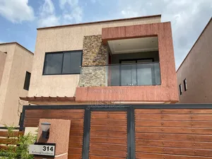 3bdrm Duplex in Ayi Mensah, Oyarifa Mall Area for rent