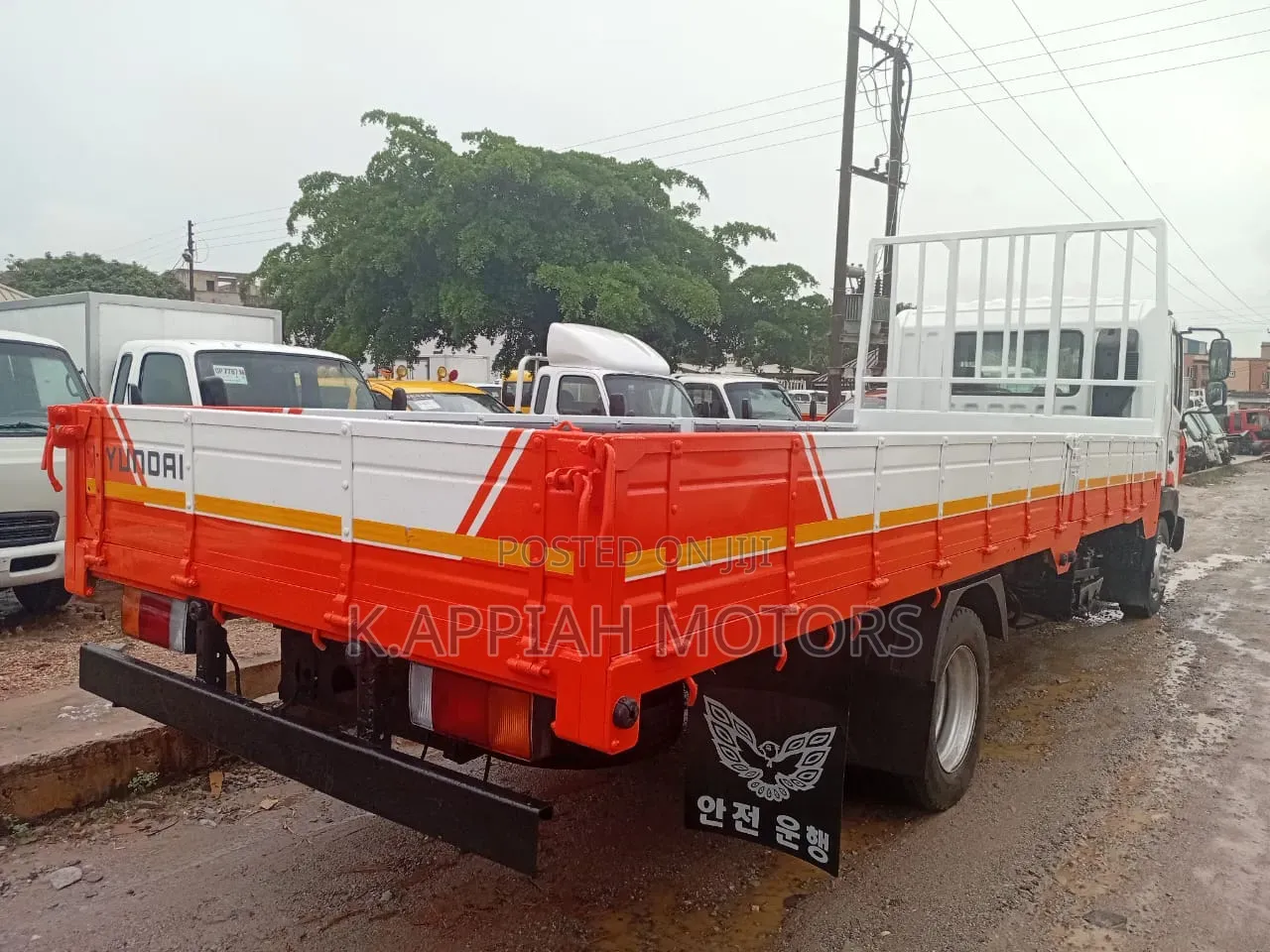 Hyundai 5ton( 8 Holes)