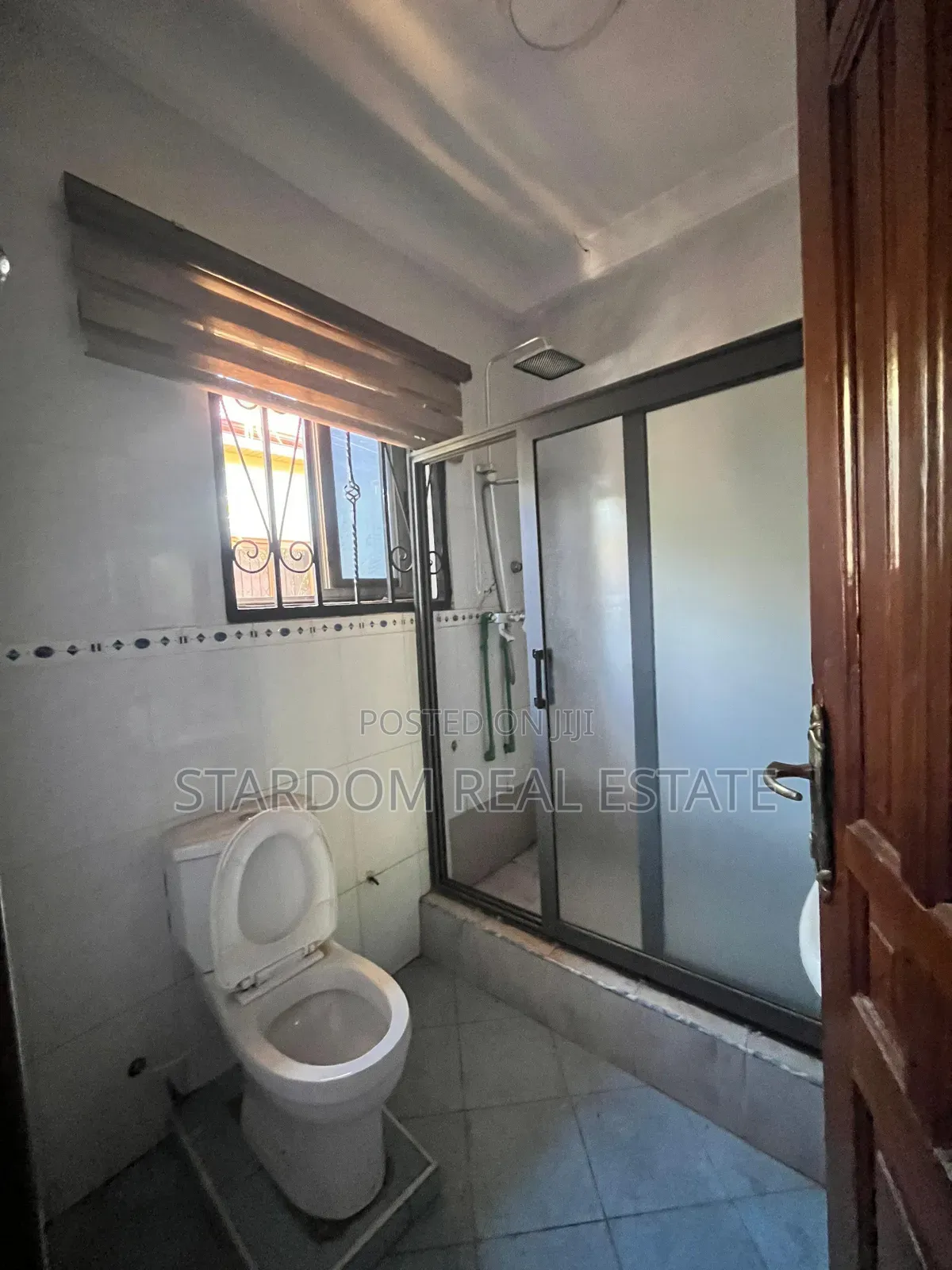 3bdrm Apartment in Adjiringanor, Ability for rent