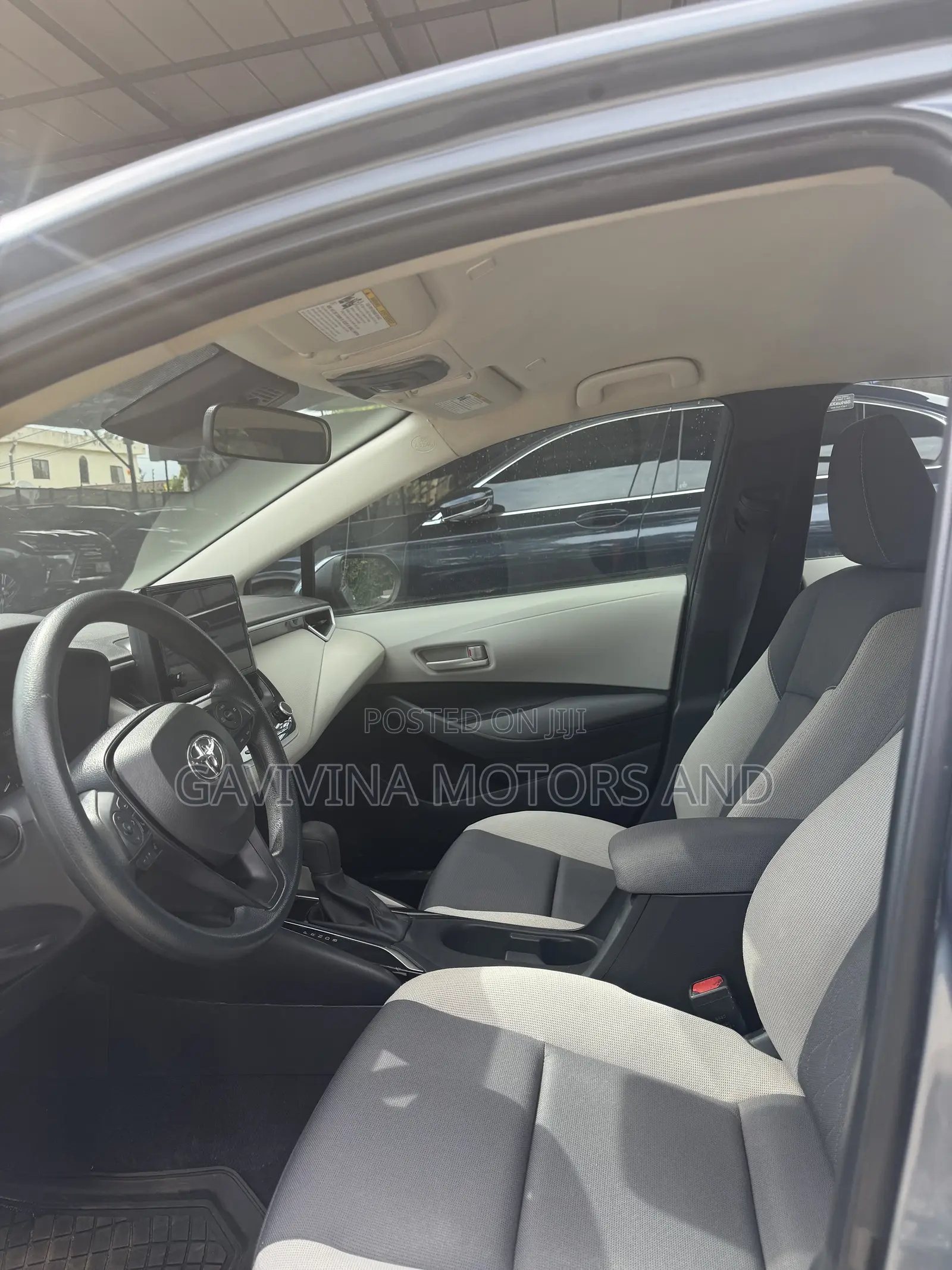 Toyota Corolla Hybrid LE 2025 Beige