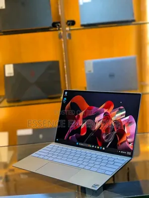 New Laptop Dell XPS 13 16GB Intel Core i7 SSD 512GB