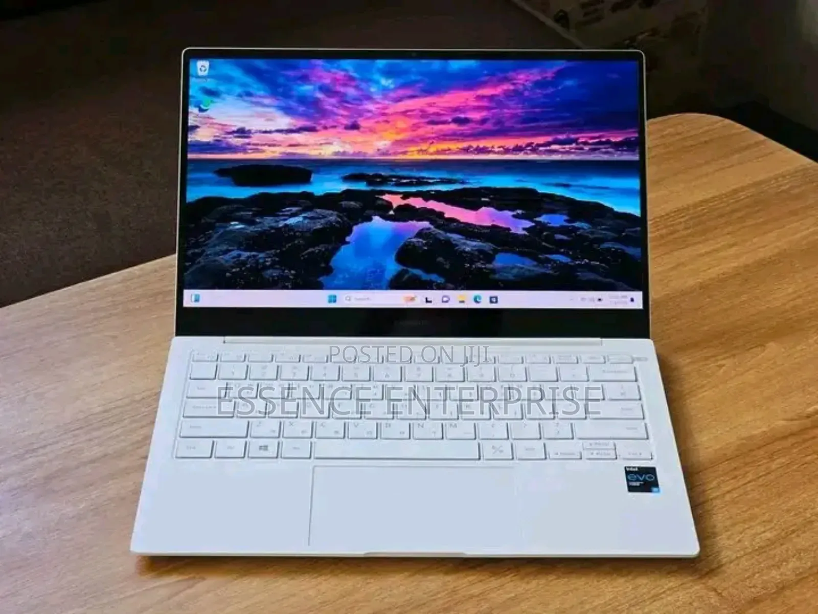 Laptop Samsung Galaxy Book4 Ultra 16GB Intel Core i5 SSD 512GB