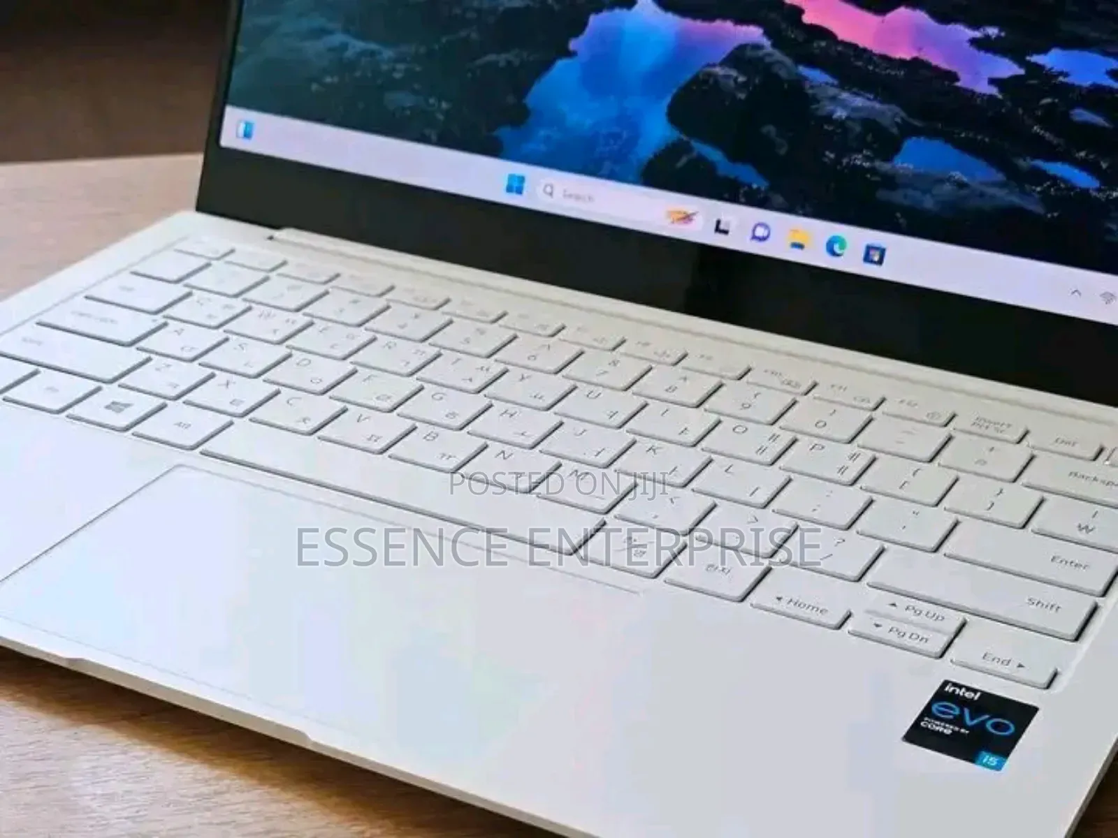 Laptop Samsung Galaxy Book4 Ultra 16GB Intel Core i5 SSD 512GB
