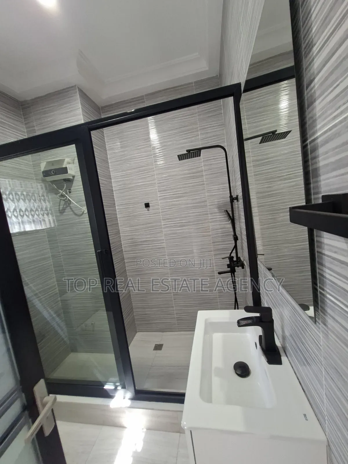 2bdrm Apartment in Oyarifa, Owusu Ansah for rent