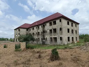 20bdrm House in 53 Bedrooms House, Kumasi Metropolitan for sale