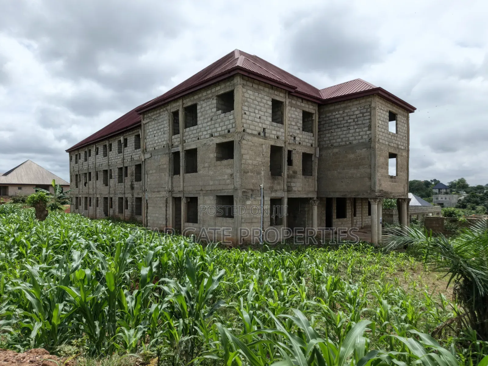 20bdrm House in 53 Bedrooms House, Kumasi Metropolitan for sale