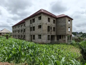 20bdrm House in 53 Bedrooms House, Kumasi Metropolitan for sale