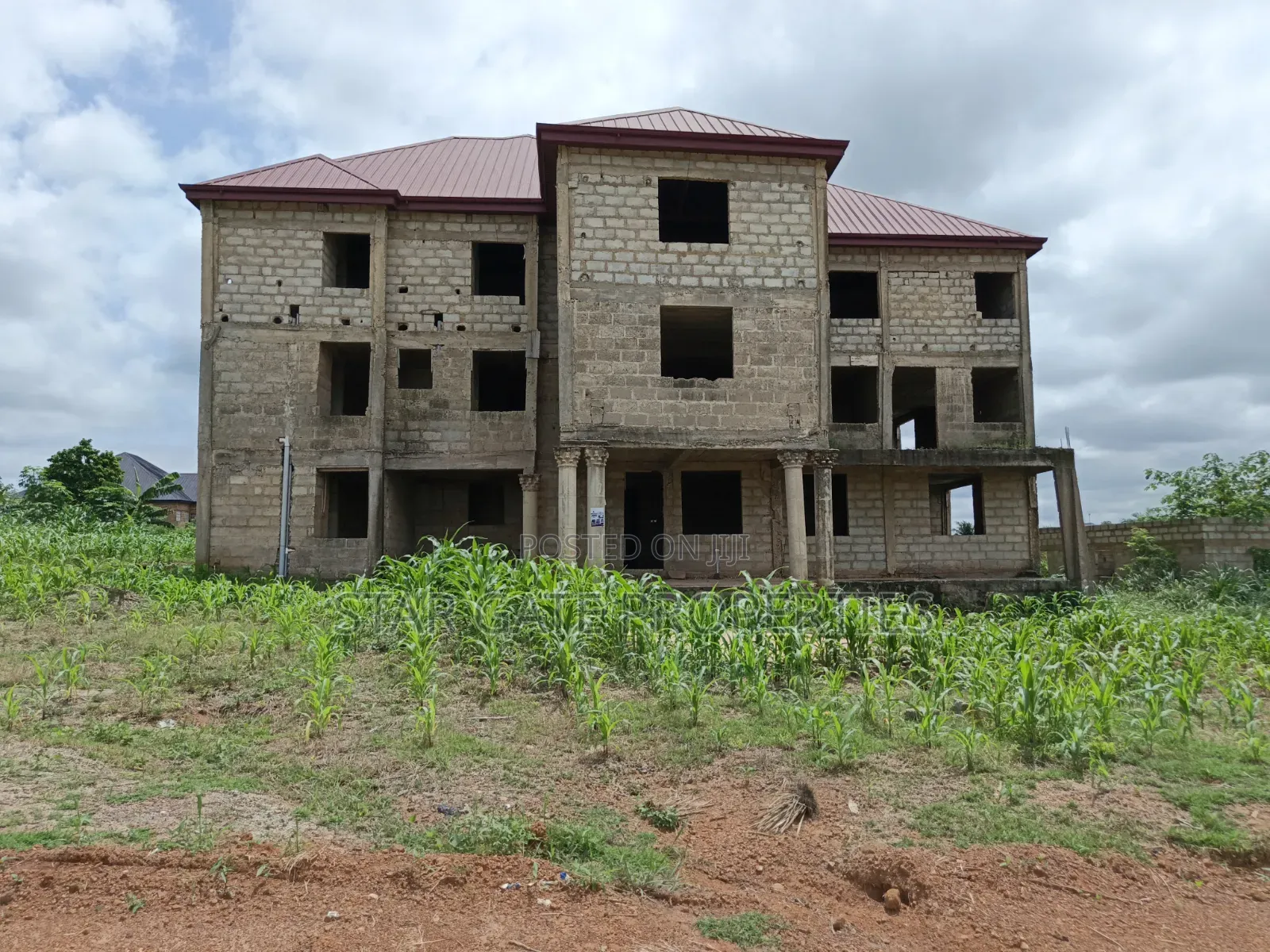 20bdrm House in 53 Bedrooms House, Kumasi Metropolitan for sale