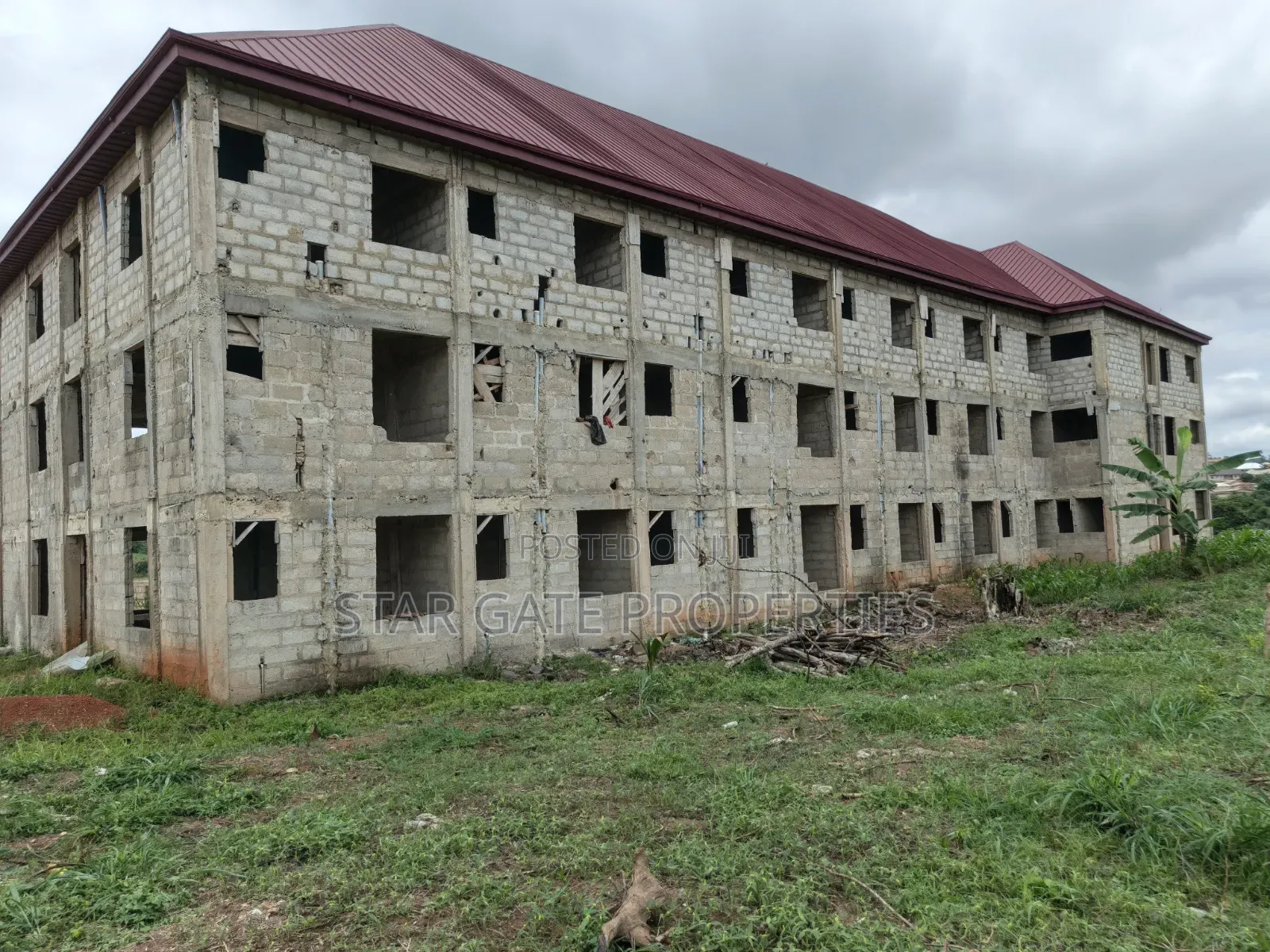 20bdrm House in 53 Bedrooms House, Kumasi Metropolitan for sale