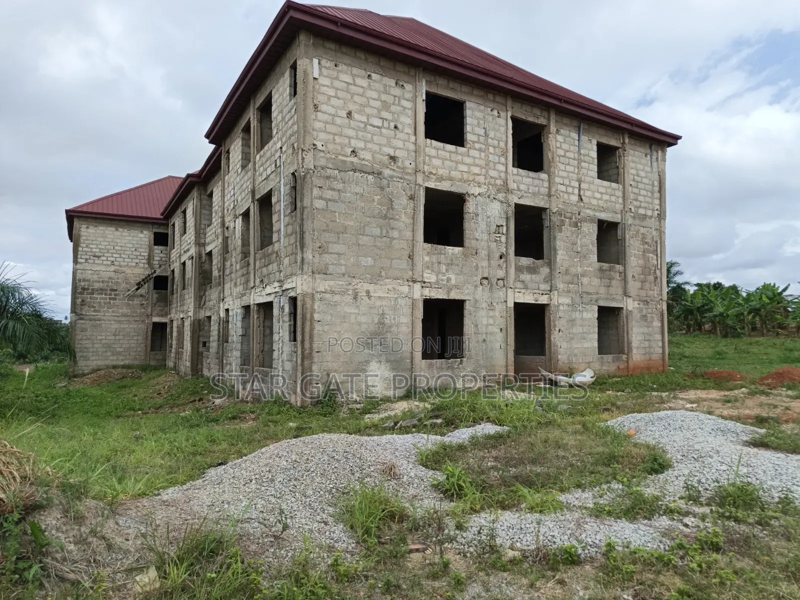 20bdrm House in 53 Bedrooms House, Kumasi Metropolitan for sale