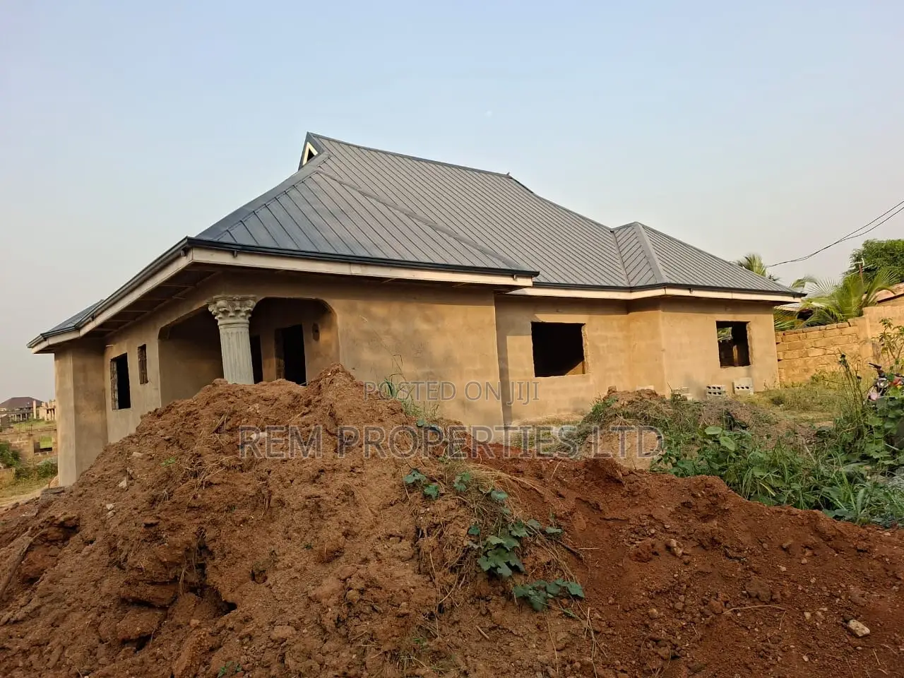 3bdrm House in Amasaman for sale