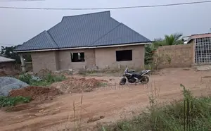 3bdrm House in Amasaman for sale