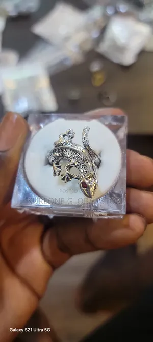 Three-Dimensional Gecko/Lizard Wrap Ring