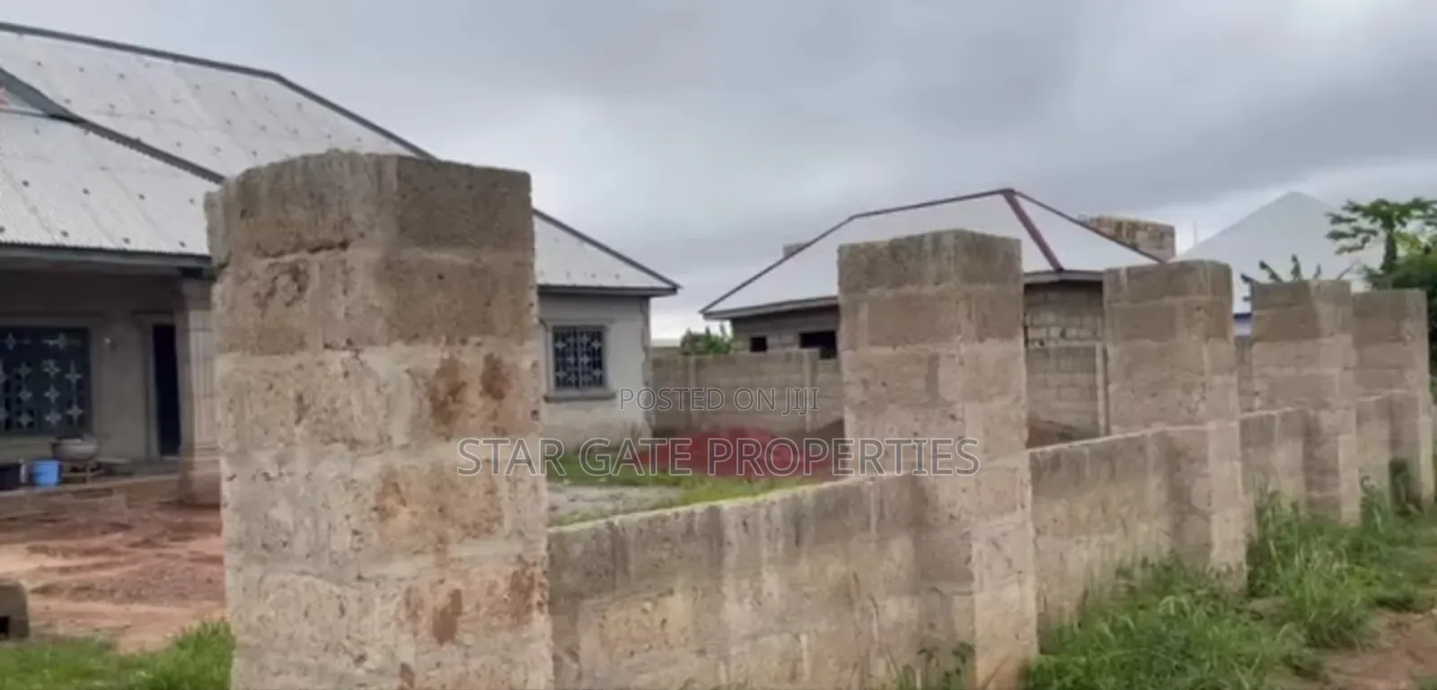 6bdrm House in Asante Mampong Daaho for sale