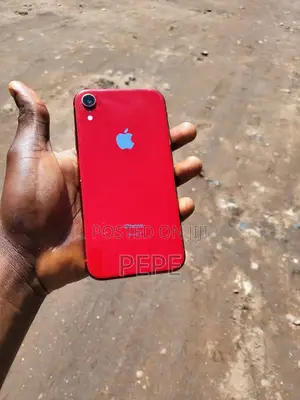 Apple iPhone XR 64 GB Red