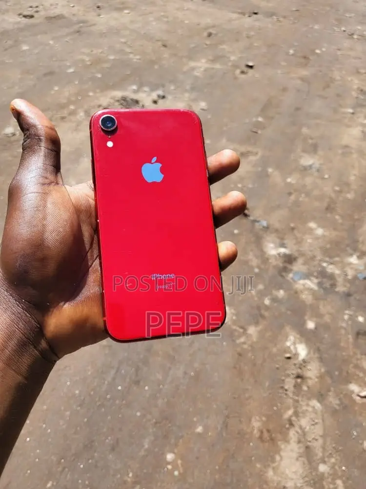 Apple iPhone XR 64 GB Red