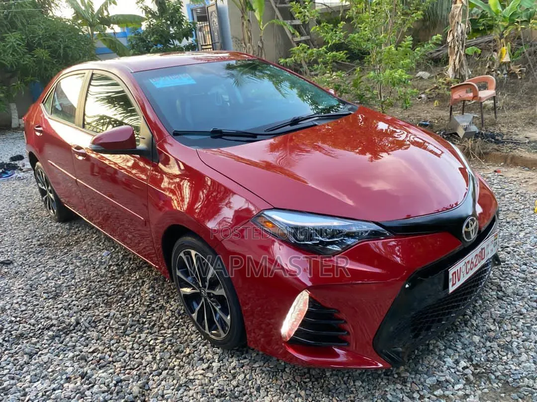 Toyota Corolla SE Special Edition 4dr Sedan (1.8L 4cyl CVT) 2017 Red