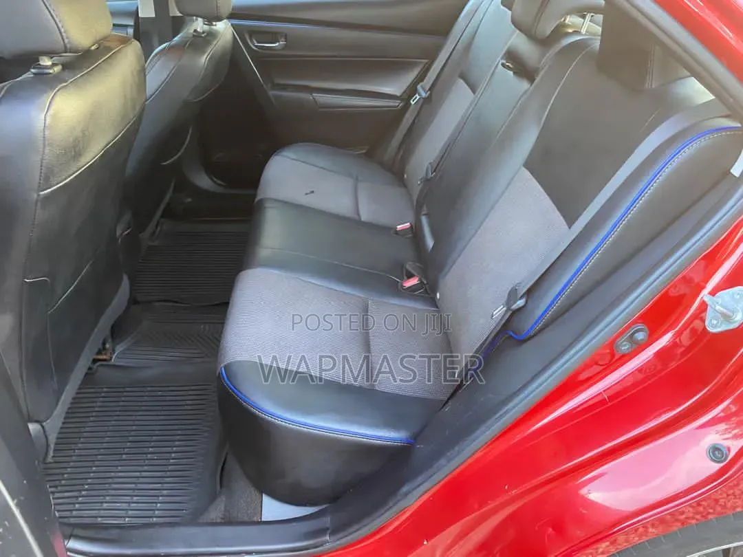 Toyota Corolla SE Special Edition 4dr Sedan (1.8L 4cyl CVT) 2017 Red