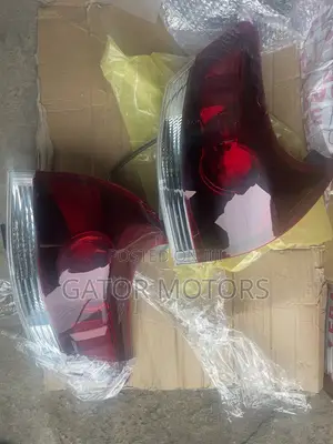 Venza 2009 2010 2011 2012 2013 2014 2015 2016 2017 Tail Lights (Pair)