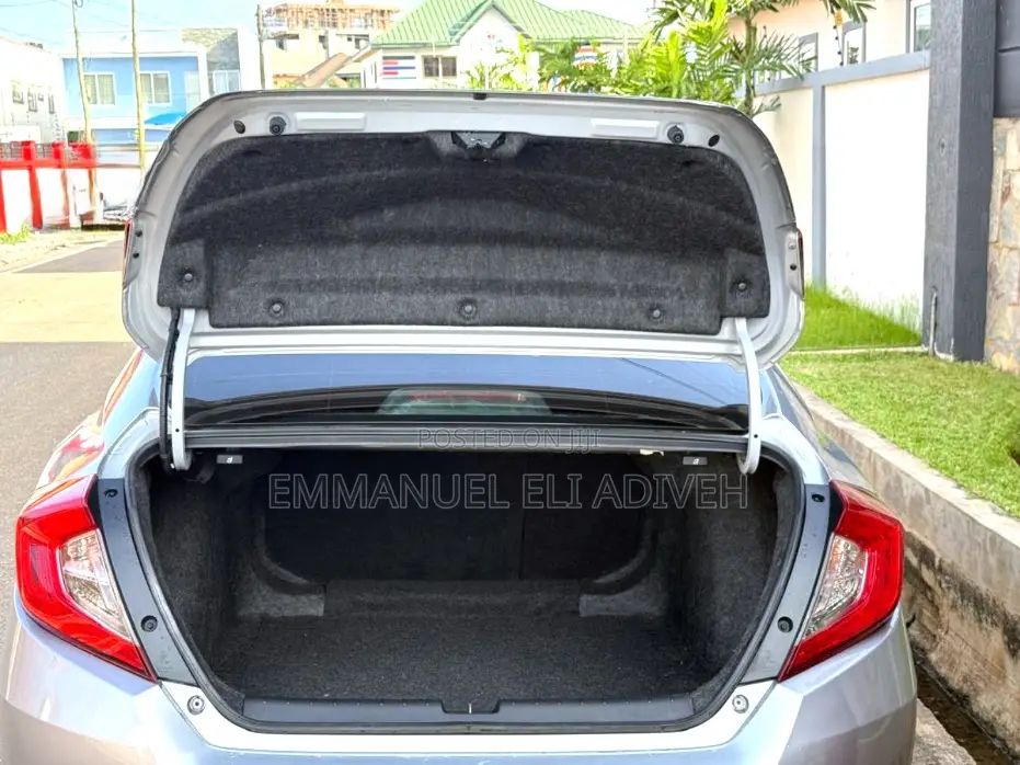 Honda Civic EX 4dr Sedan (2.0L 4cyl) 2017 Gray