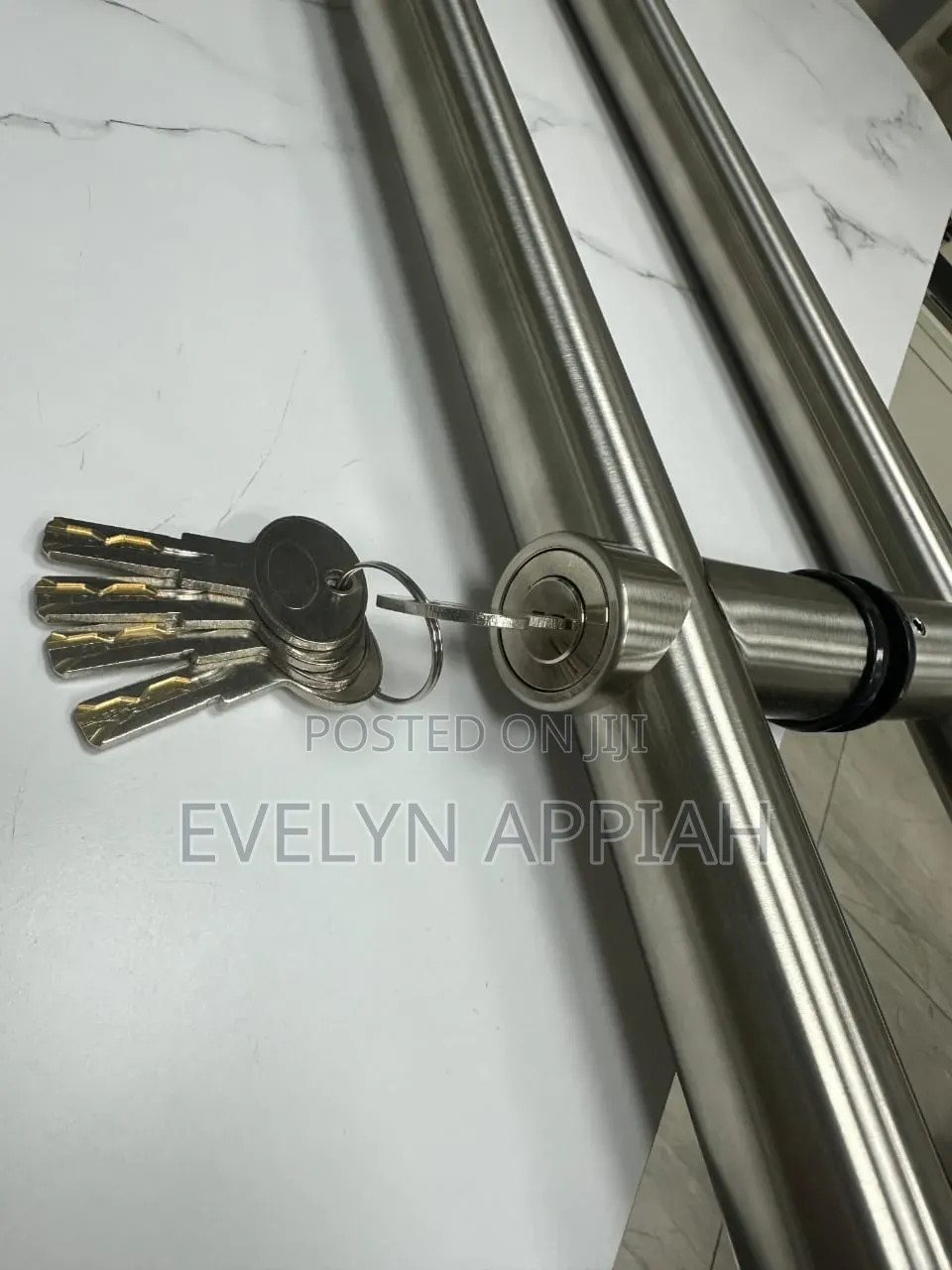 5ft Pull Handle With Locking System