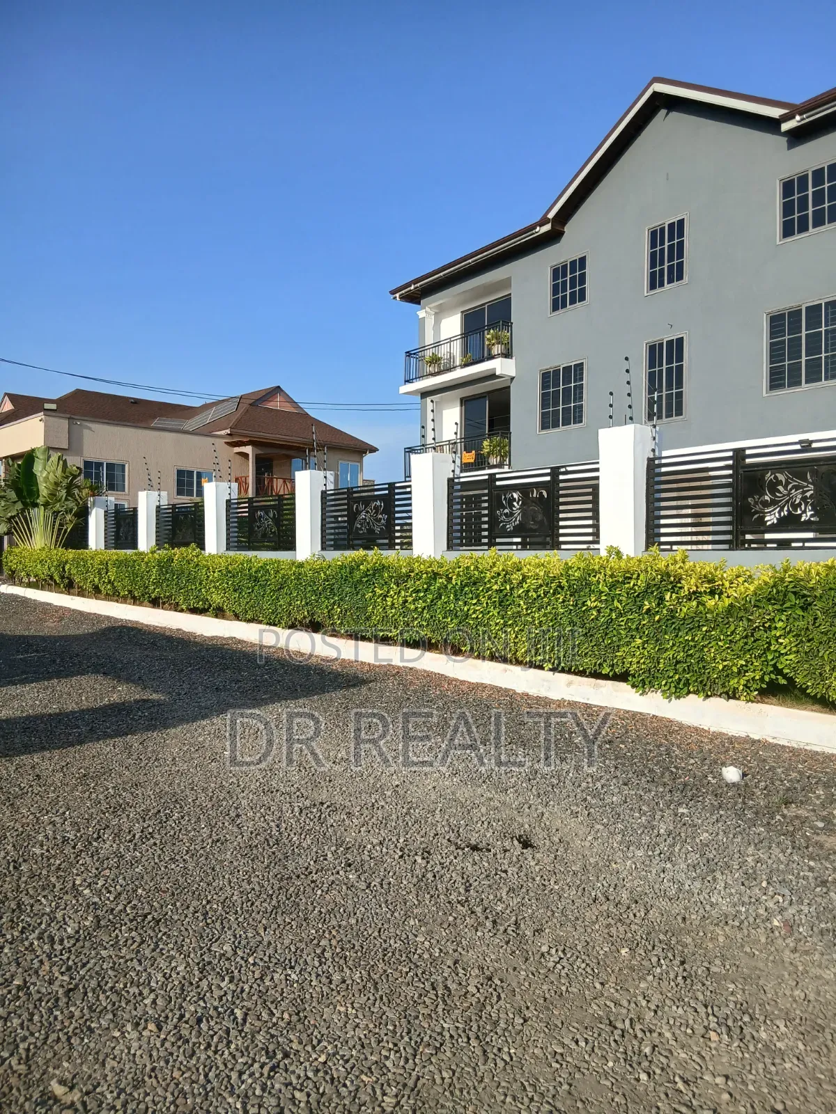 2bdrm Apartment in Savannah, Tema Metropolitan for rent